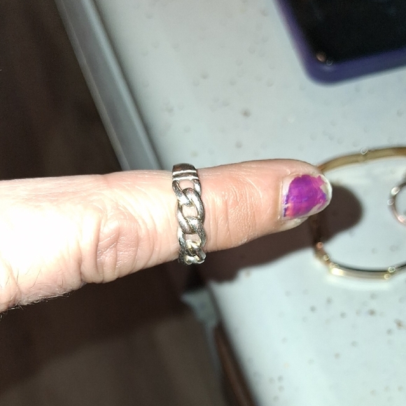 Silver Chain Ring - Picture 3 of 6